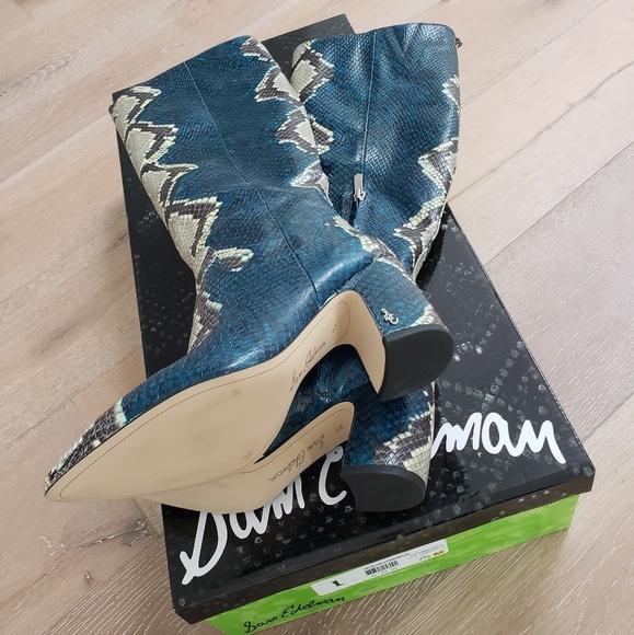 Snakeskin knee high boots - Picture 4 of 6